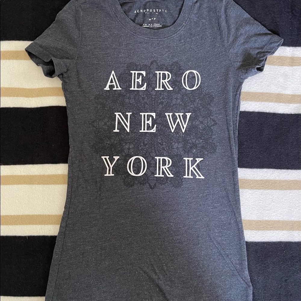 Gray Aéropostale Fitted Graphic T-Shirt